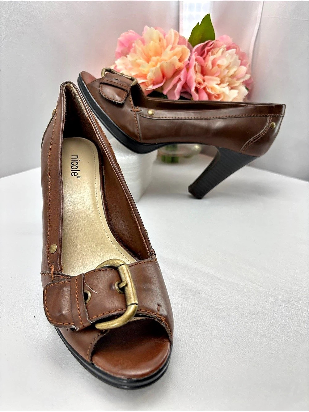 Nicole Womens 8.5 Peep Toe Buckle w/Comfort Heel in Brown Leather-Style #768